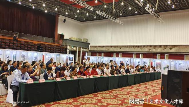 書畫家王德義受到原文化部副部長潘震宙親切接見